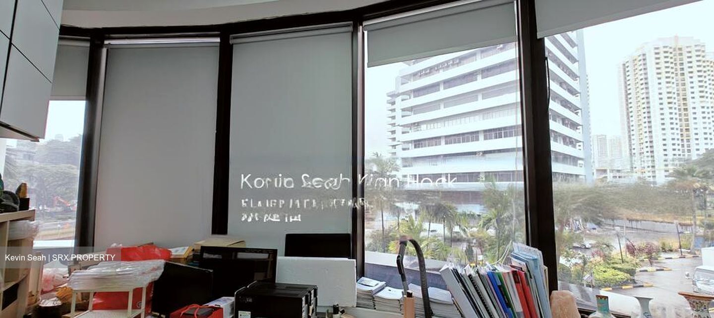 Concorde Shopping Centre (D3), Office #451327121